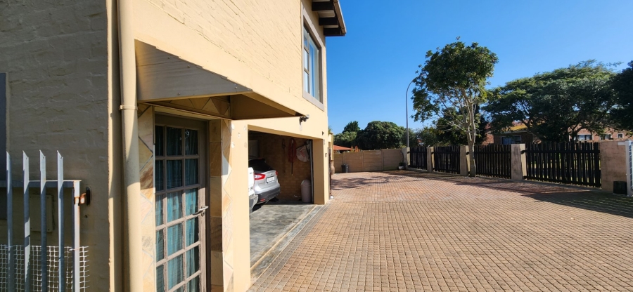 4 Bedroom Property for Sale in Dana Bay Western Cape